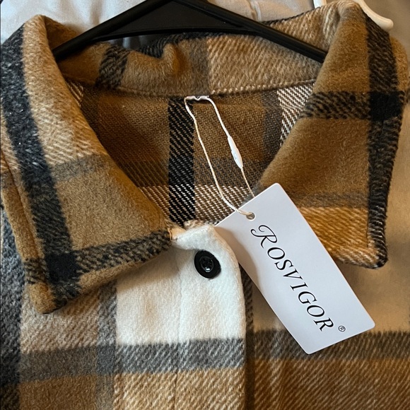 Stylish Plaid Button Down Shirt - Brown and White - Picture 2 of 4